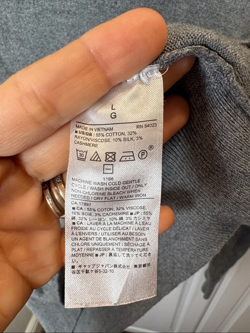 Banana Republic Men's Gray Crewneck Sweater size Large